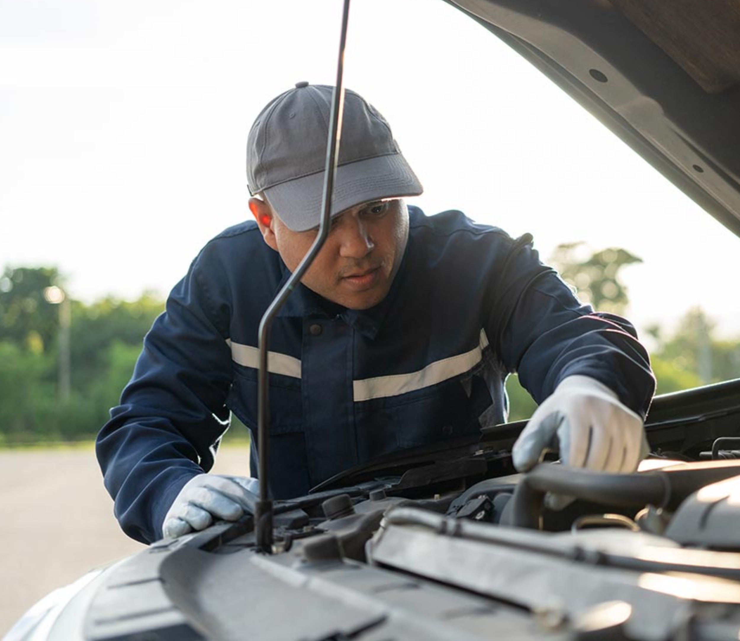 Solicito mecánico y part puller (Jalador de partes)