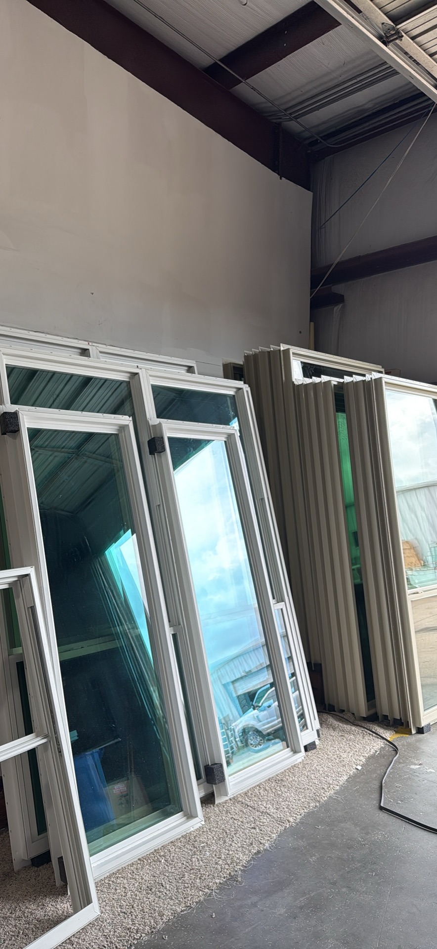 Vinyl Windows- VENTANAS
