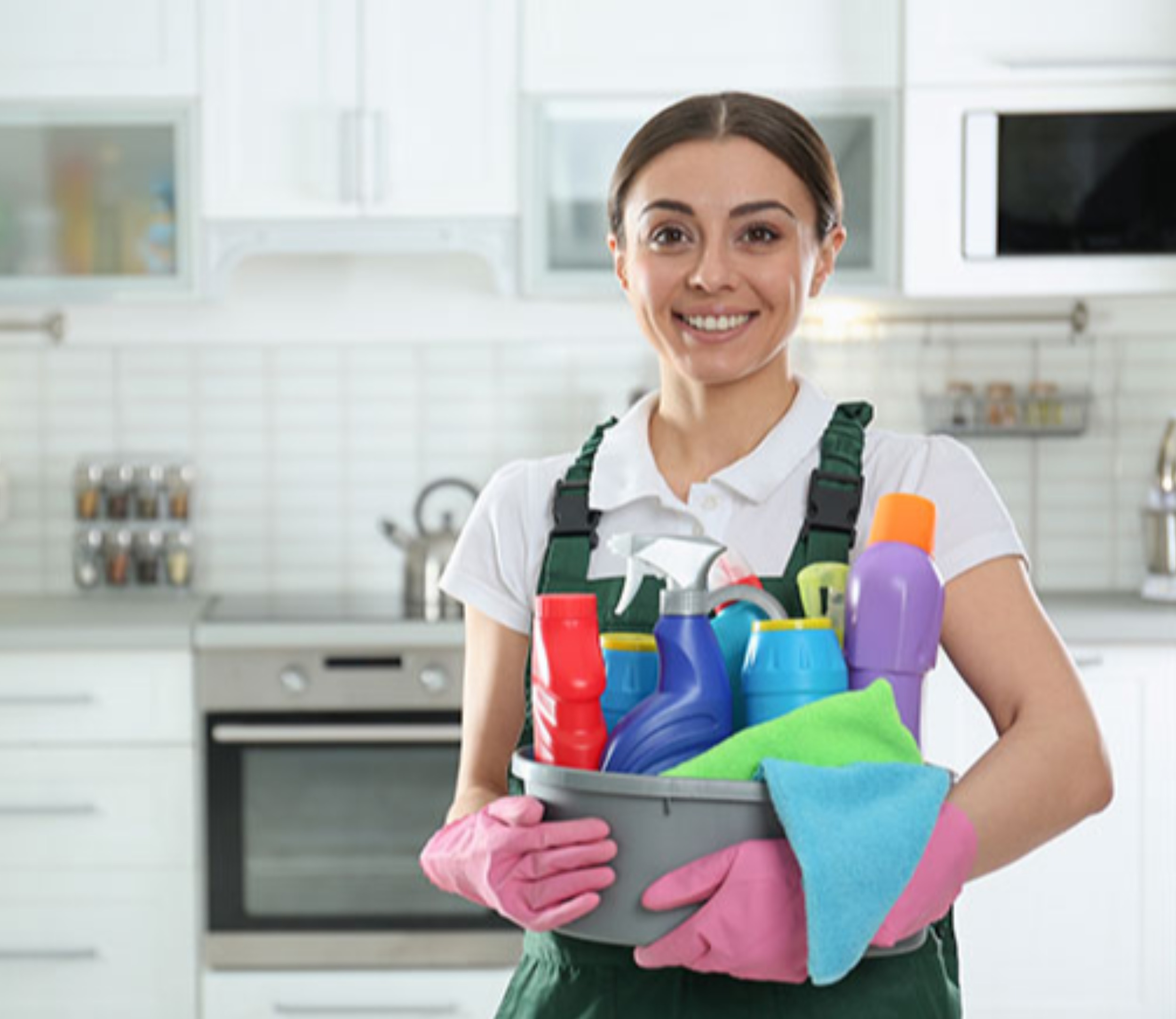 Se busca empleada doméstica para vivir dentro