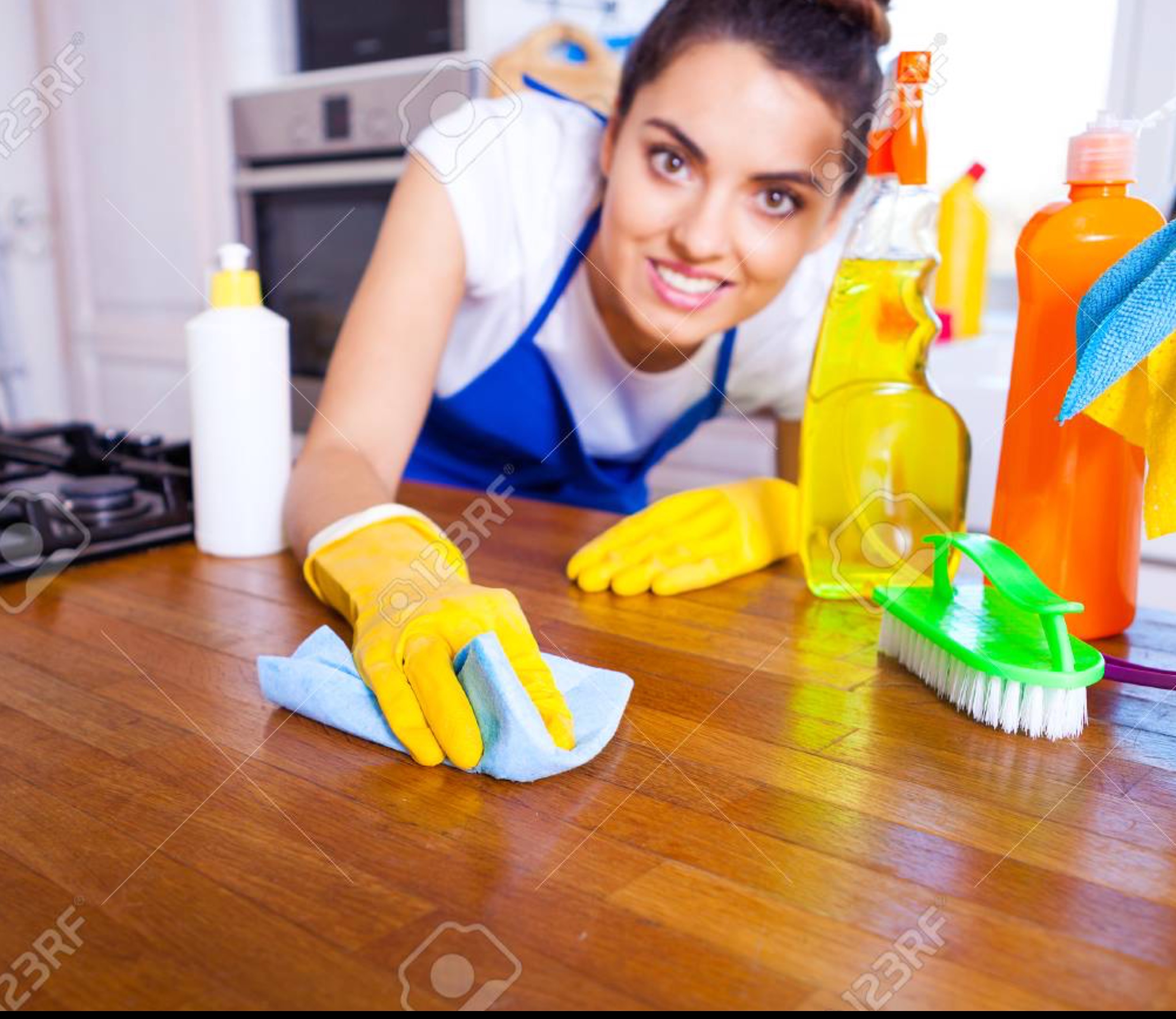 Se solicita empleada domestica ayudante de mamá