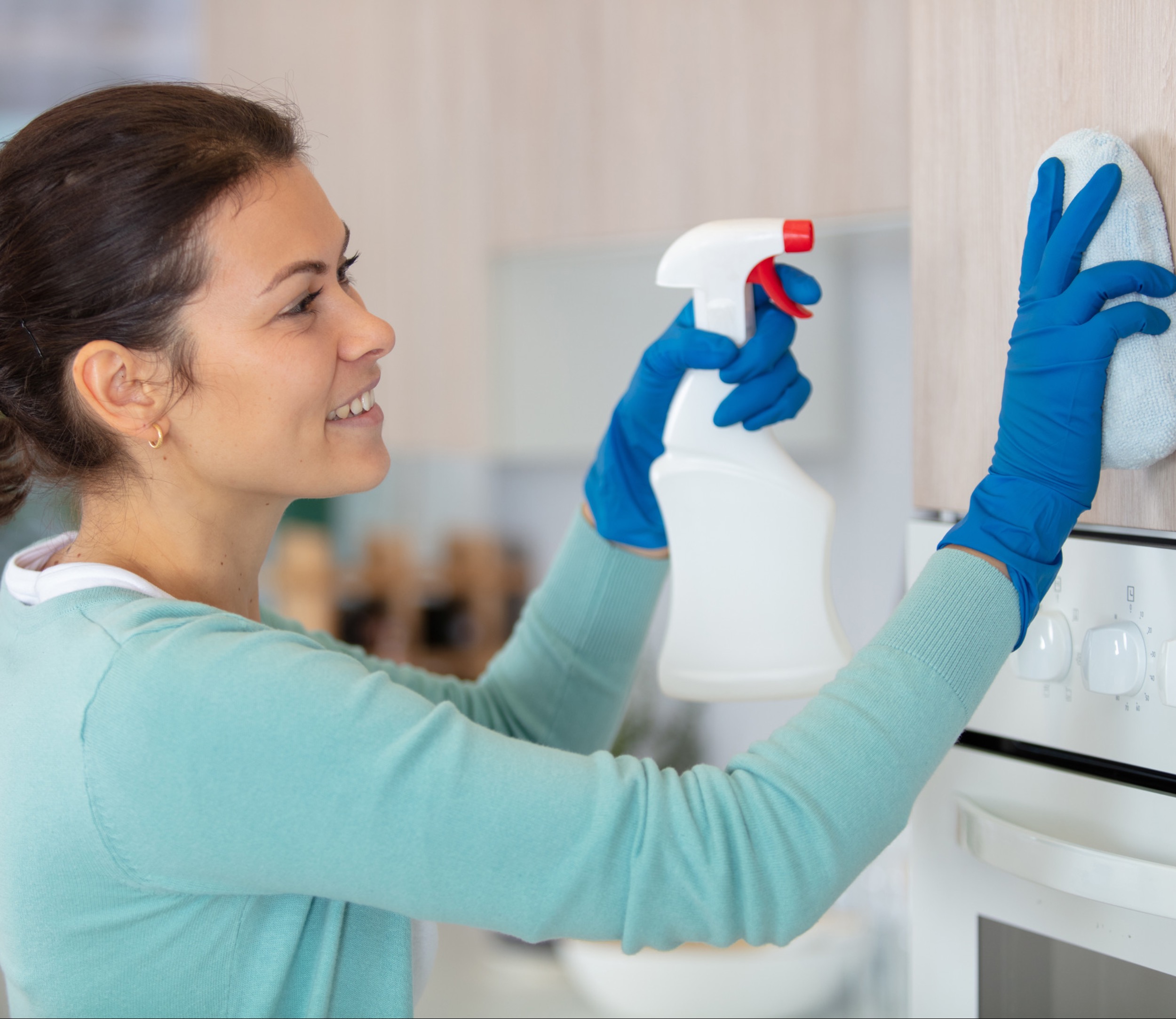 Solicito domestica para quedarse en casa