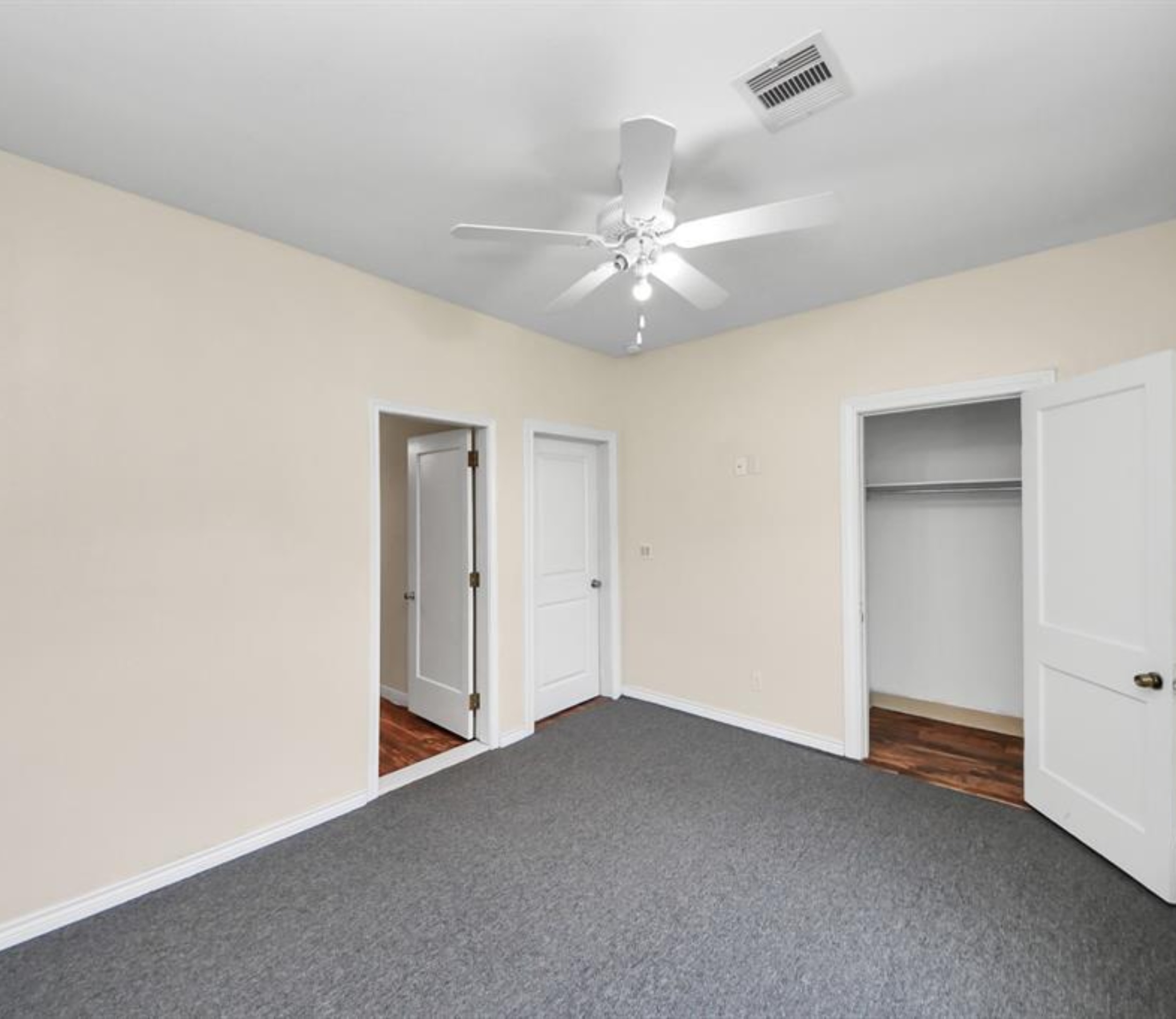 Se renta casa a 15min del centro.