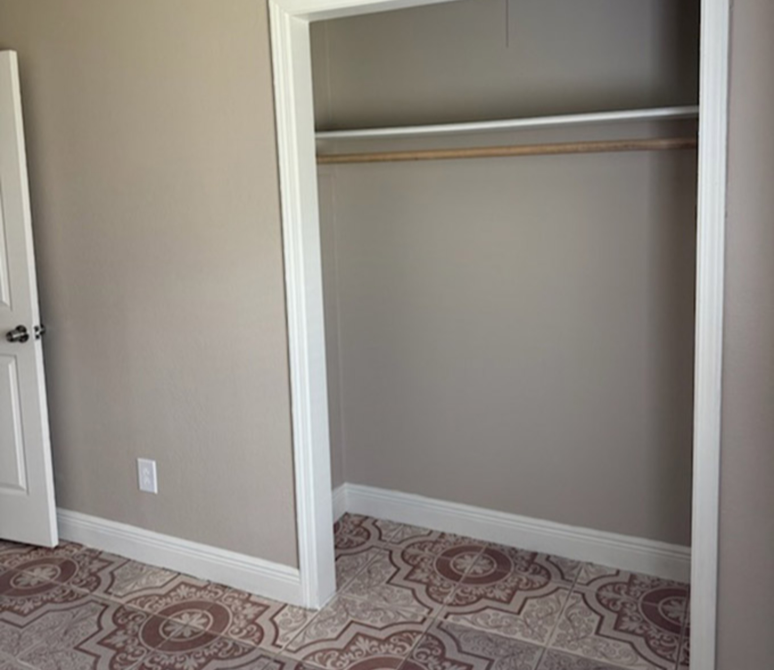 Rento una habitación en casa de familia