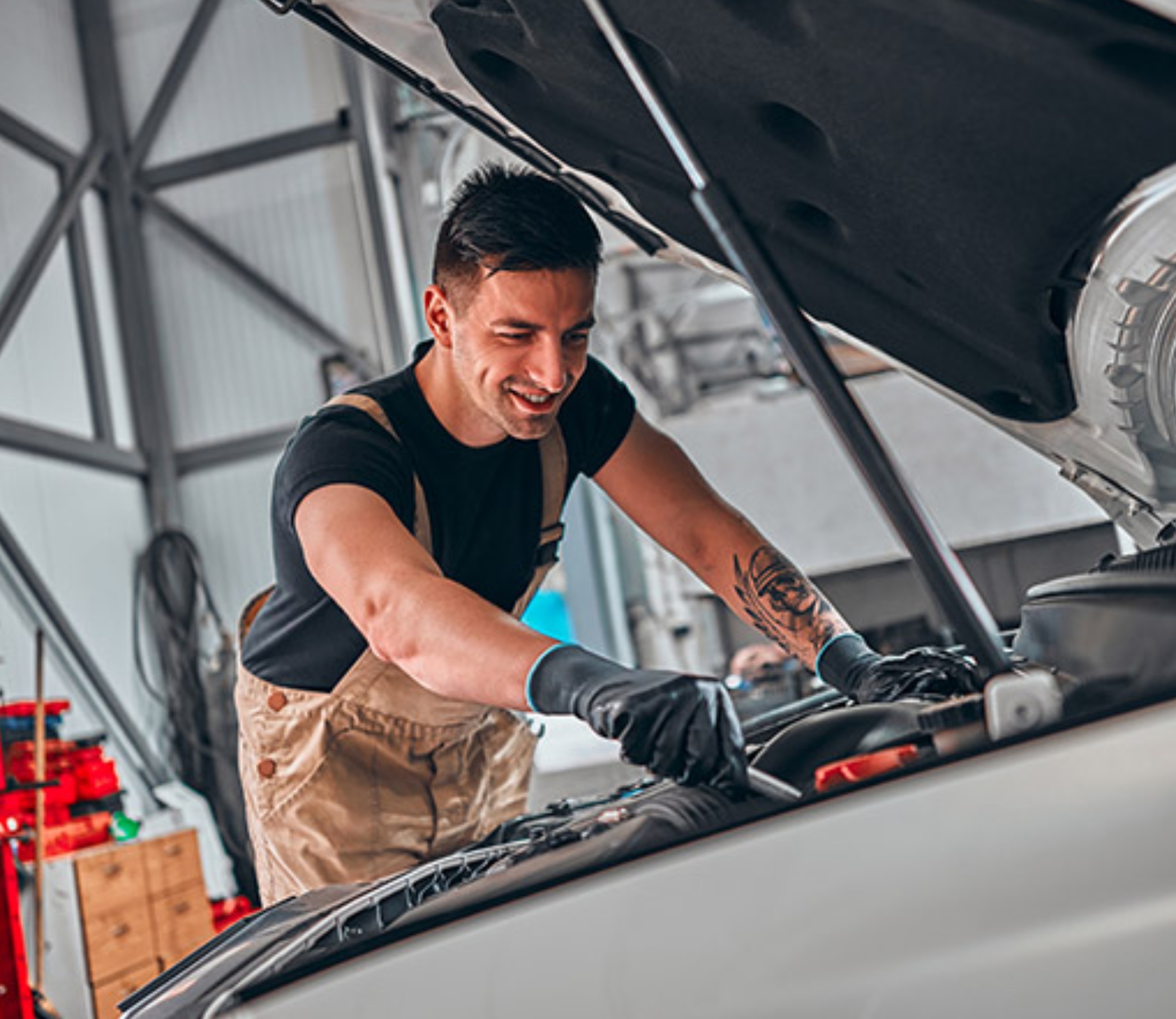 Looking for an experience mechanic helper