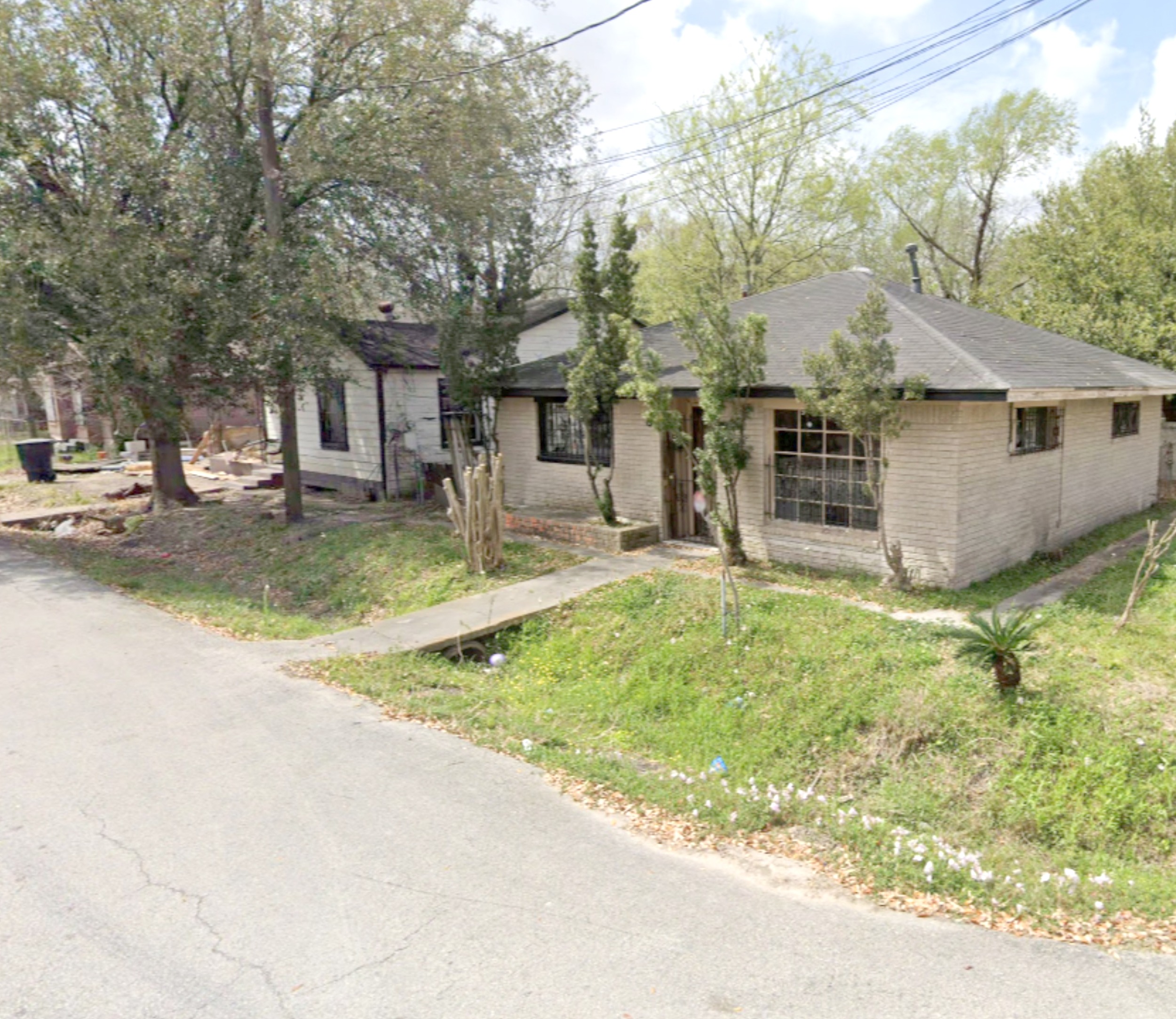 3111 Ralston St. Houston, TX. 77026.