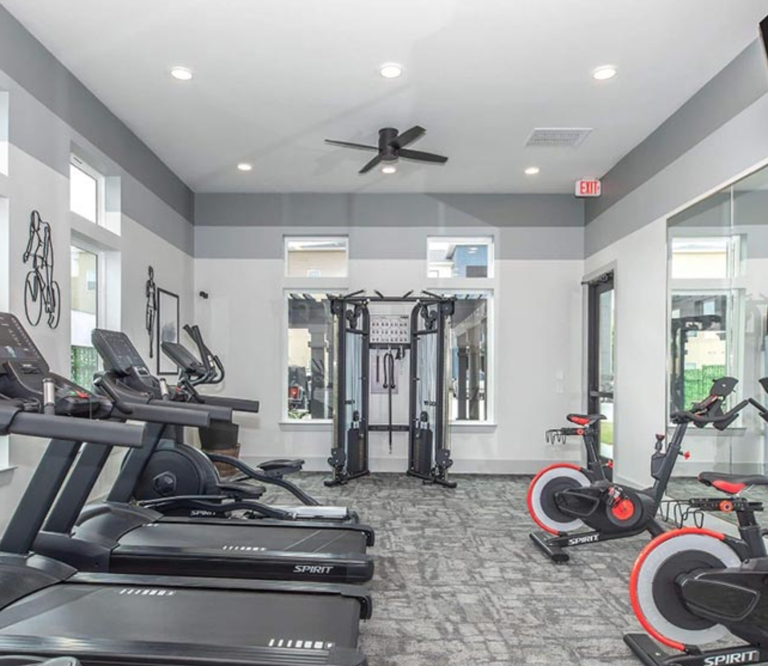 NUEVA COMUNIDAD – LOFTS AT HARTSOOK APARTMENTS