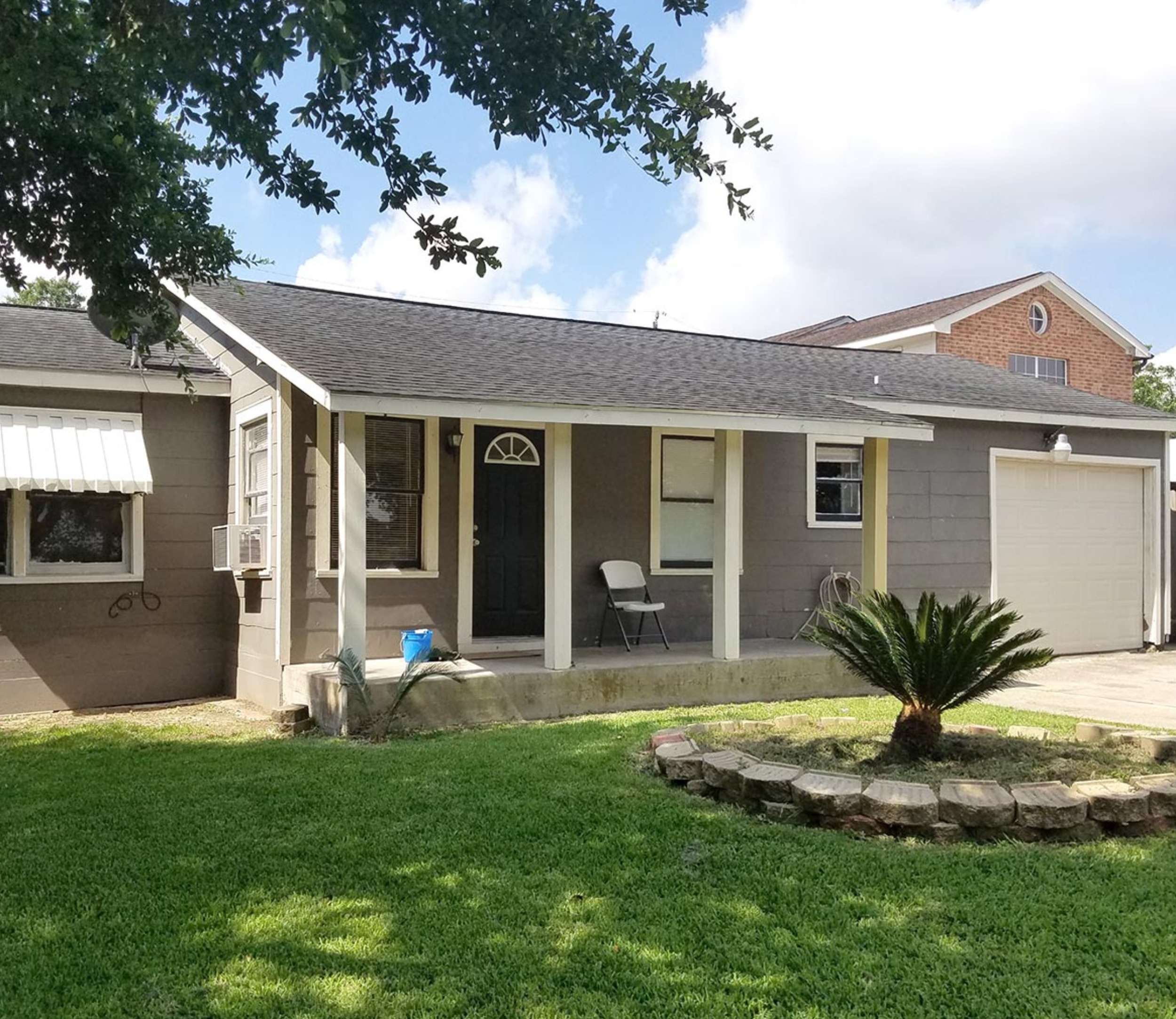 Se renta casa en Spring Branch 77092