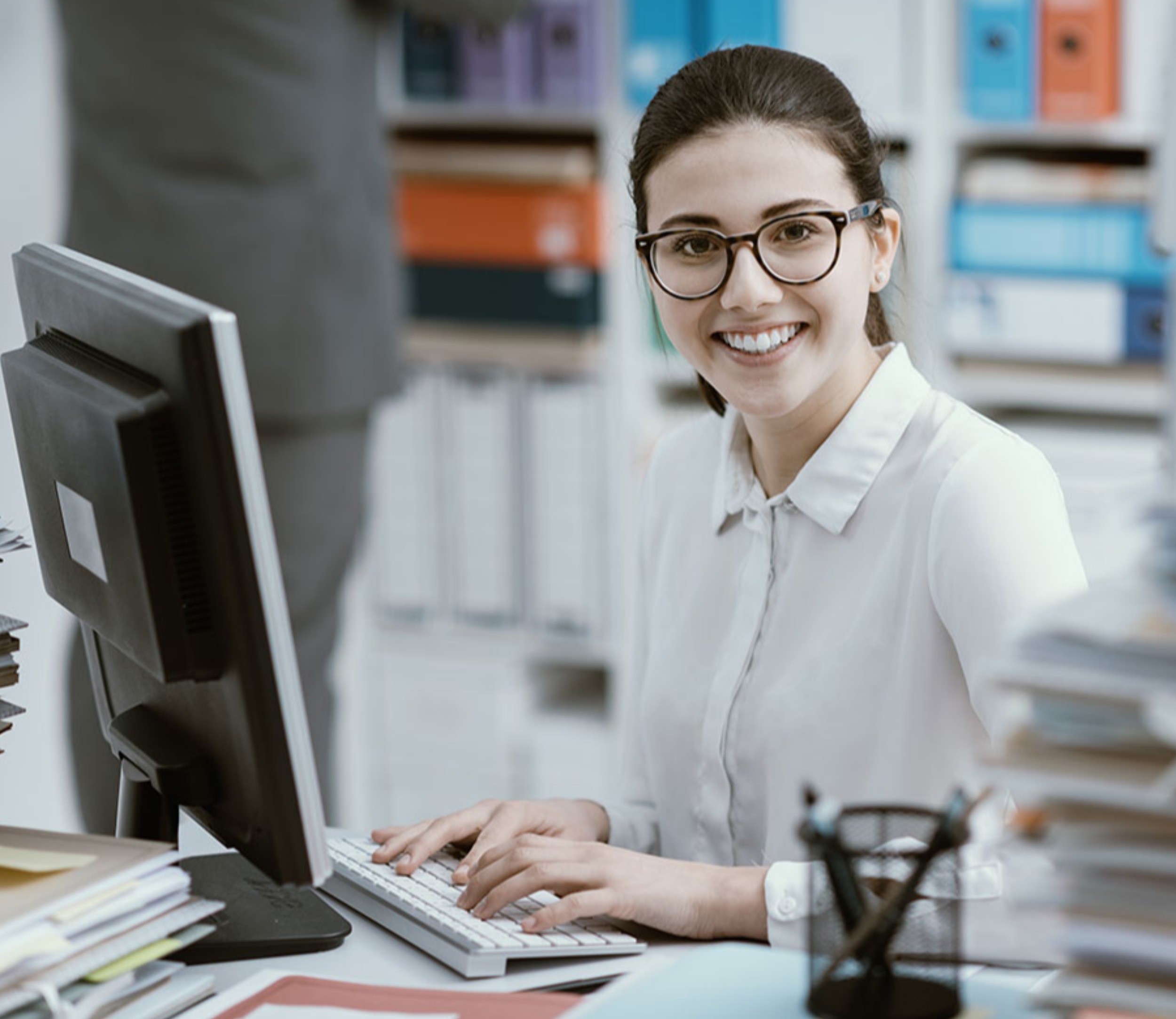 NOW HIRING: Bilingual Personal Secretary / Assistant