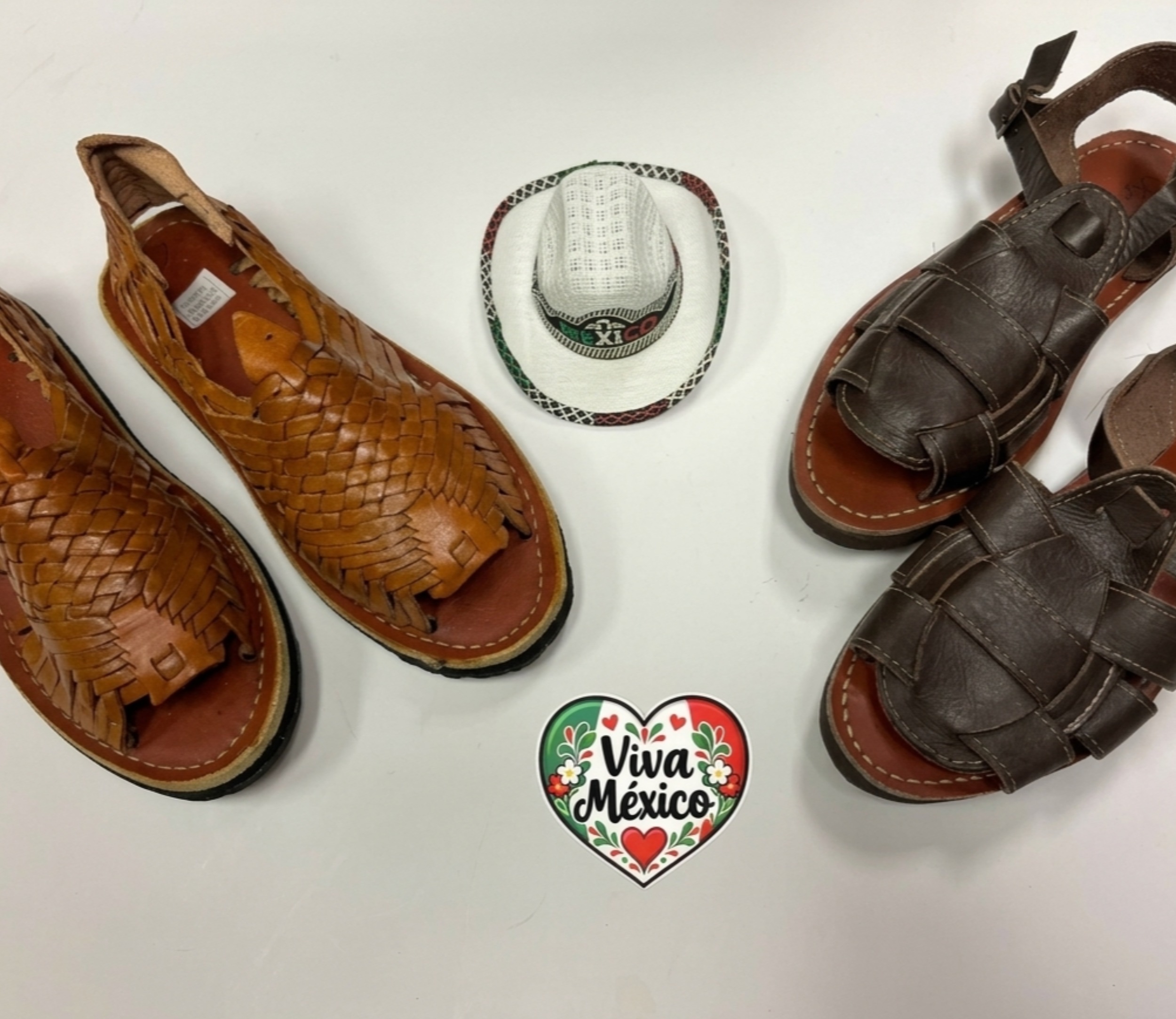 Huaraches Pachuqueños / Cruzados de Charol